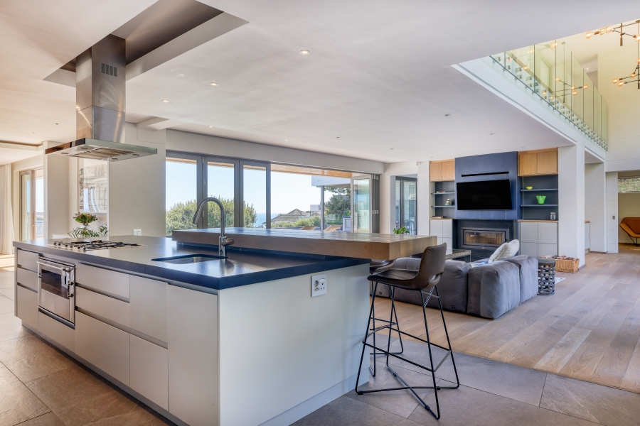 5 Bedroom Property for Sale in Camps Bay Western Cape